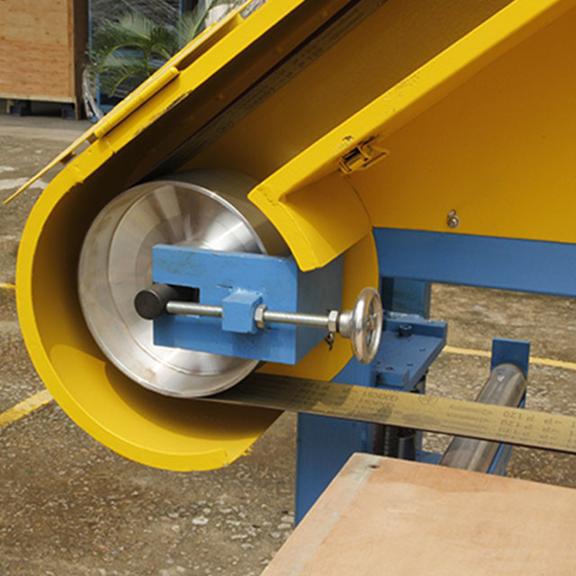 Workbench Durable Hairline Polishing Machine Sheet Metal Type Abrasive Belt Sanding Machine